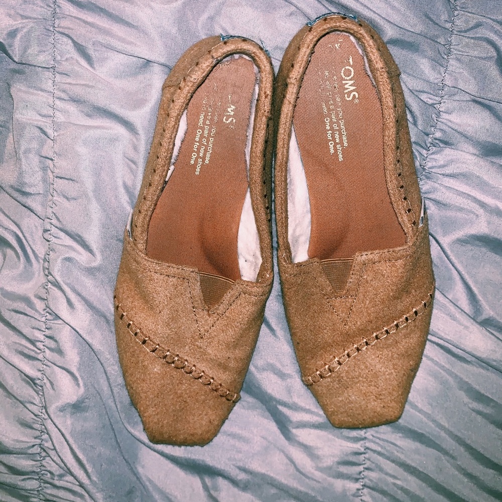 fur lined toms